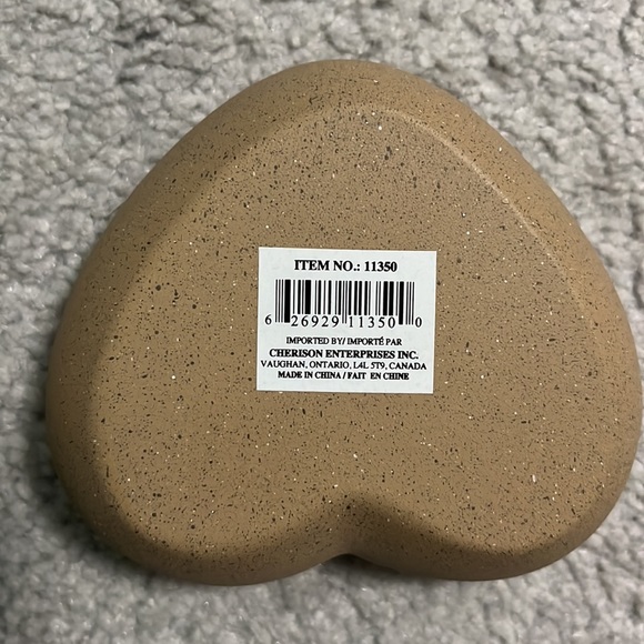 Beautiful Small Heart Treasure Box - Picture 3 of 5